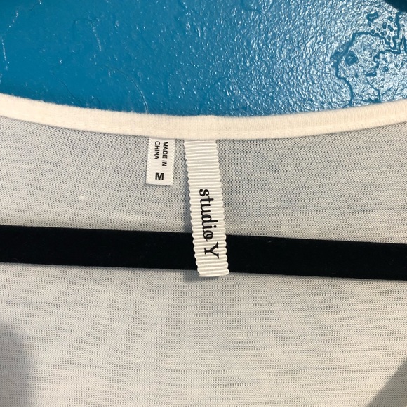 Ladies Capped Sleeved Flashy Shirt - Picture 4 of 8